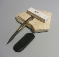 Coltello a scatto Cm.21 Mod.Pattada Corno di cervo reale - Italian stiletto