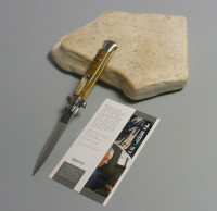 Coltello a scatto Cm.23 Mod.Sdcbm/23-3 Corno di bufalo biondo del Mediterraneo - Italian stiletto