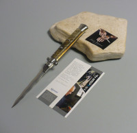 Coltello a scatto Cm.28 Mod.Skcar/28-1 Corno di ariete chiaro naturale - Italian stiletto