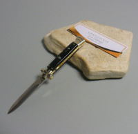 Coltello a scatto Cm.23 Mod.Maltese Corno di bufalo scuro di montagna - Italian stiletto