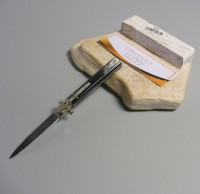 Coltello a scatto Cm.23 Mod.Dominus Corno di bufalo brasilian naturale/1 - Italian stiletto