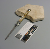 Coltello a scatto Cm.28 Mod.Skcbbe/28-1 Corno di bufalo chiaro europeo naturale - Italian stiletto