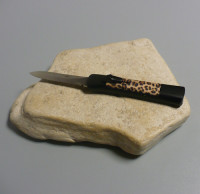 Coltello a scatto frontale Cm.21 Mod.Concord leopard/21Dsl - Stiletto automatico