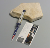 Coltello a scatto Cm.23 Mod.Tactical Usa Perloide bianca ( Imitazione madreperla ) Limited edition - Italian stiletto