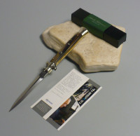 Coltello a scatto Cm.28 Mod.Sdzc/28 By Latama Corno di zebu'del Caucaso -Italian stiletto